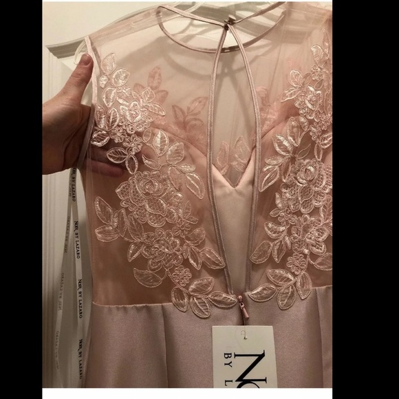 Beautiful Lazaro gown - Picture 8 of 8